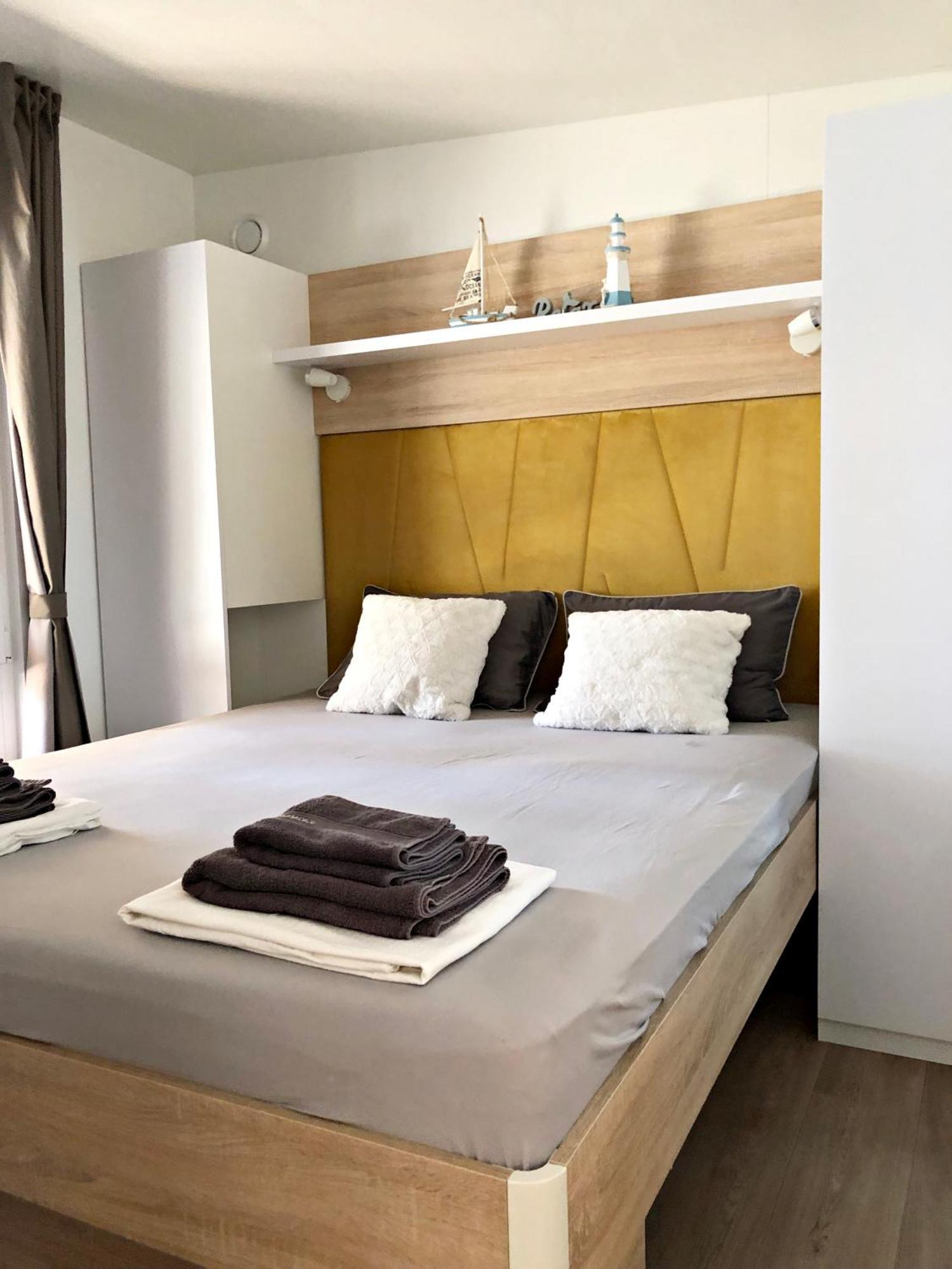 Mobile Homes Sea Princess Biograd Na Moru Luaran gambar
